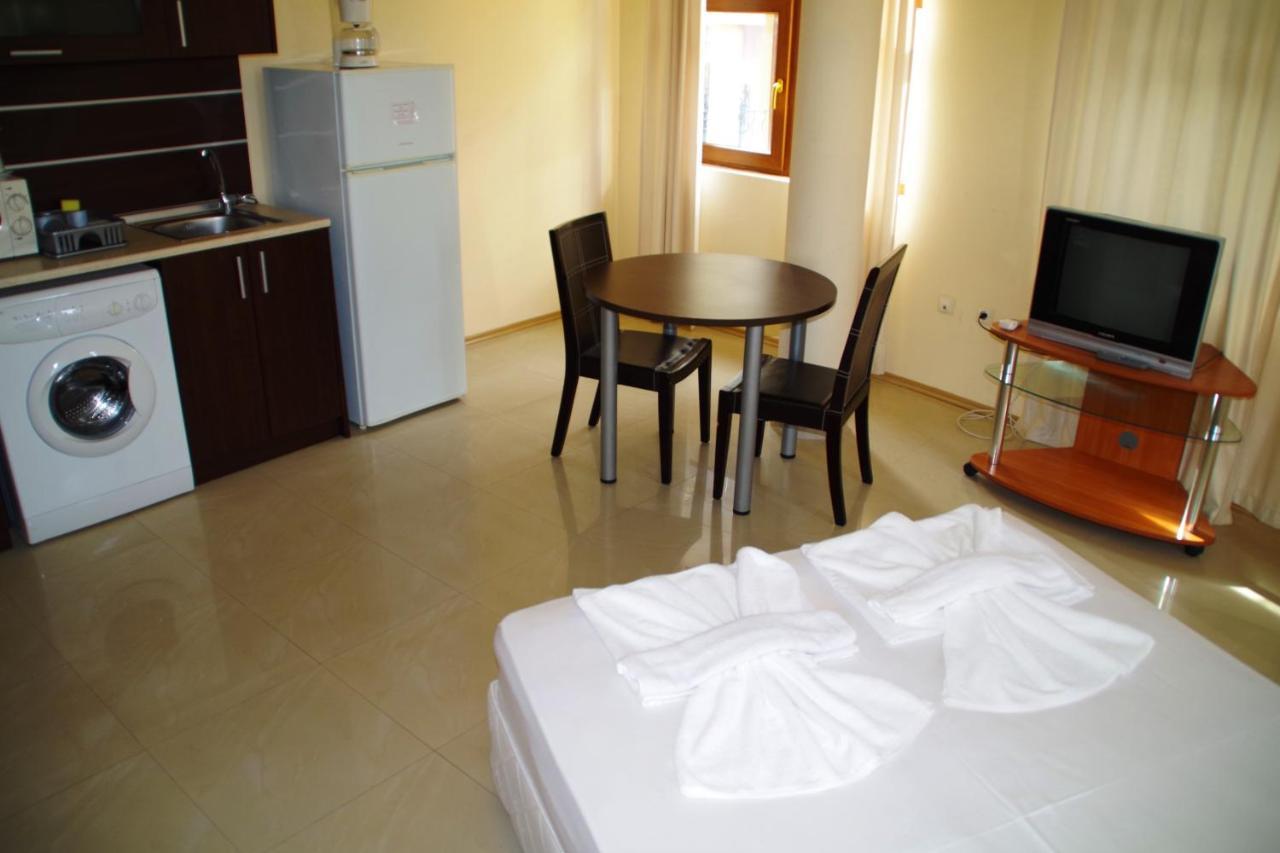 Azura Garden Apartments Czernomorec Zewnętrze zdjęcie