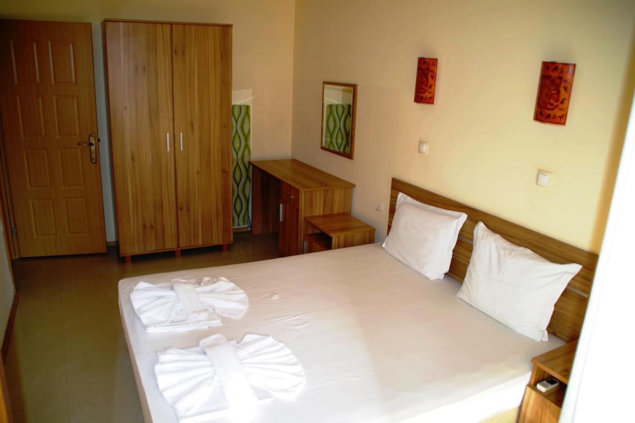 Azura Garden Apartments Czernomorec Zewnętrze zdjęcie