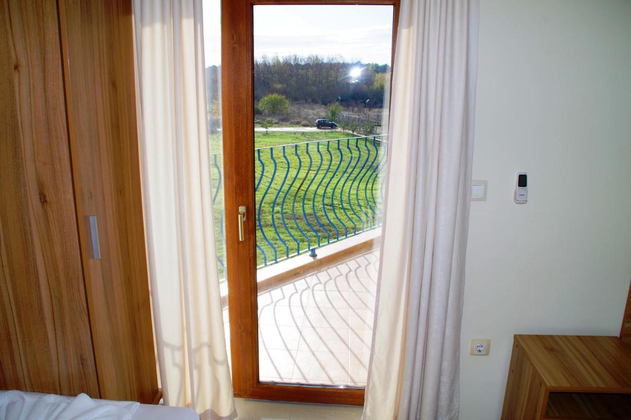 Azura Garden Apartments Czernomorec Zewnętrze zdjęcie